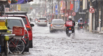Hugol alerta para os acidentes de trânsito no período chuvoso